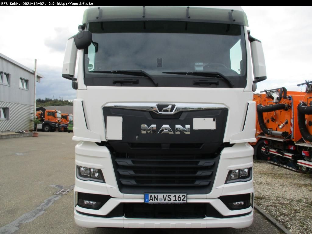MAN TGX (TG3) 26.510 6x2-4 LL CH Multiwechsler - Camião transportador de contêineres/ Caixa móvel: foto 2 MAN TGX (TG3) 26.510 6x2-4 LL CH Multiwechsler - Camião transportador de contêineres/ Caixa móvel: foto 2