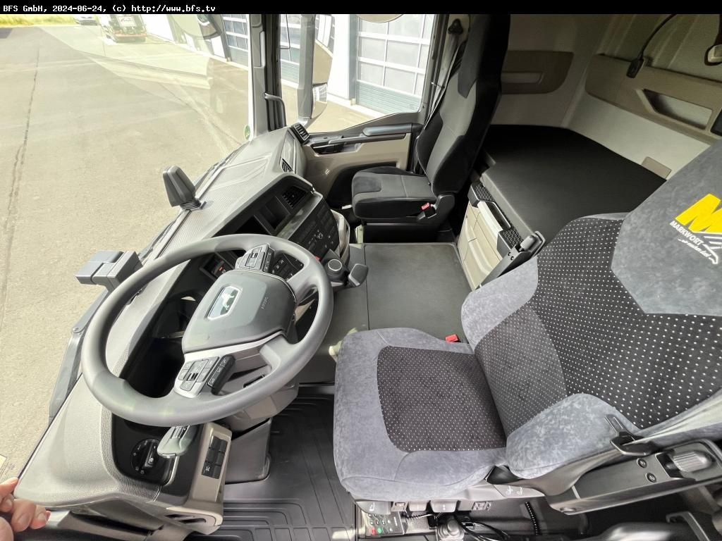 MAN TGS (TG3) 18.520 4x4 BL SA hohe Bauart, Kipphydr - Tractor: foto 4 MAN TGS (TG3) 18.520 4x4 BL SA hohe Bauart, Kipphydr - Tractor: foto 4