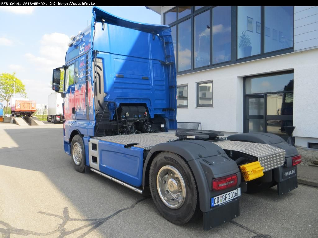 MAN TGX 18.560 4x2 BLS Euro 6 HS Schoch Edition 2016 - Tractor: foto 3 MAN TGX 18.560 4x2 BLS Euro 6 HS Schoch Edition 2016 - Tractor: foto 3
