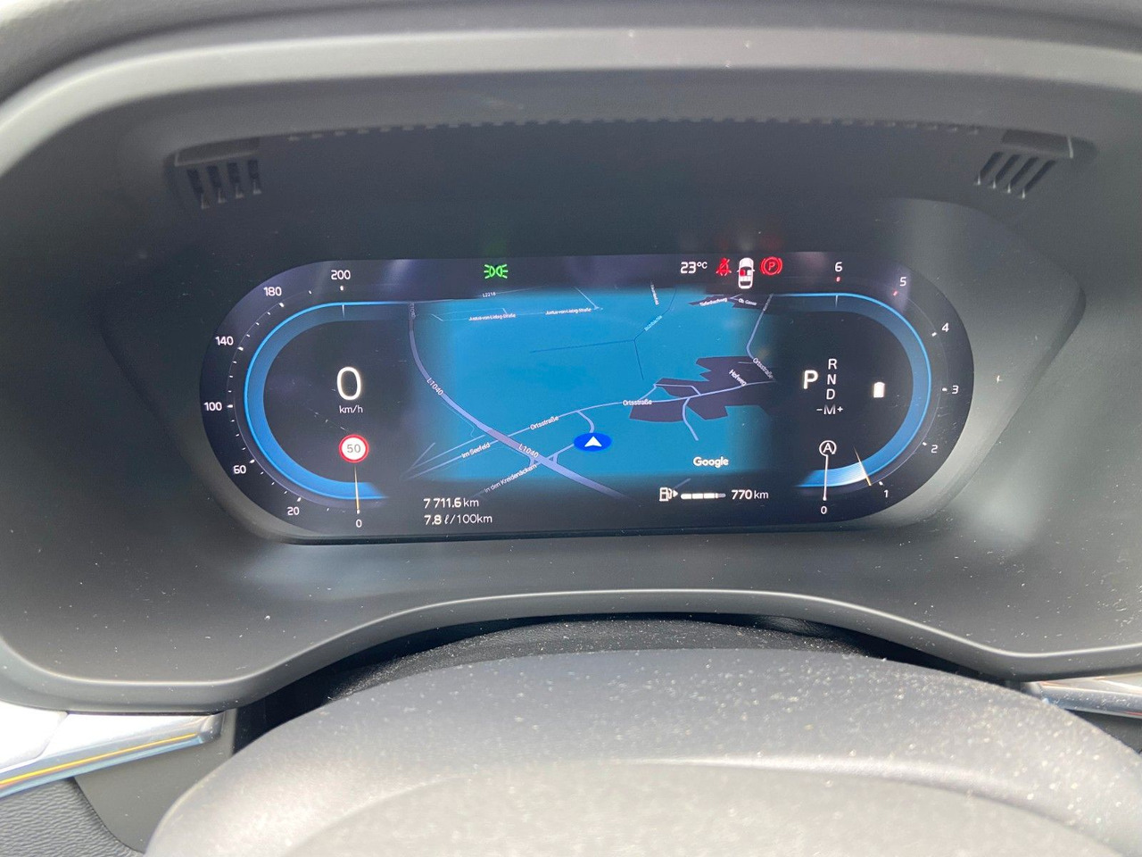 SUV Volvo XC 60 XC60 Momentum Pro AWD: foto 10