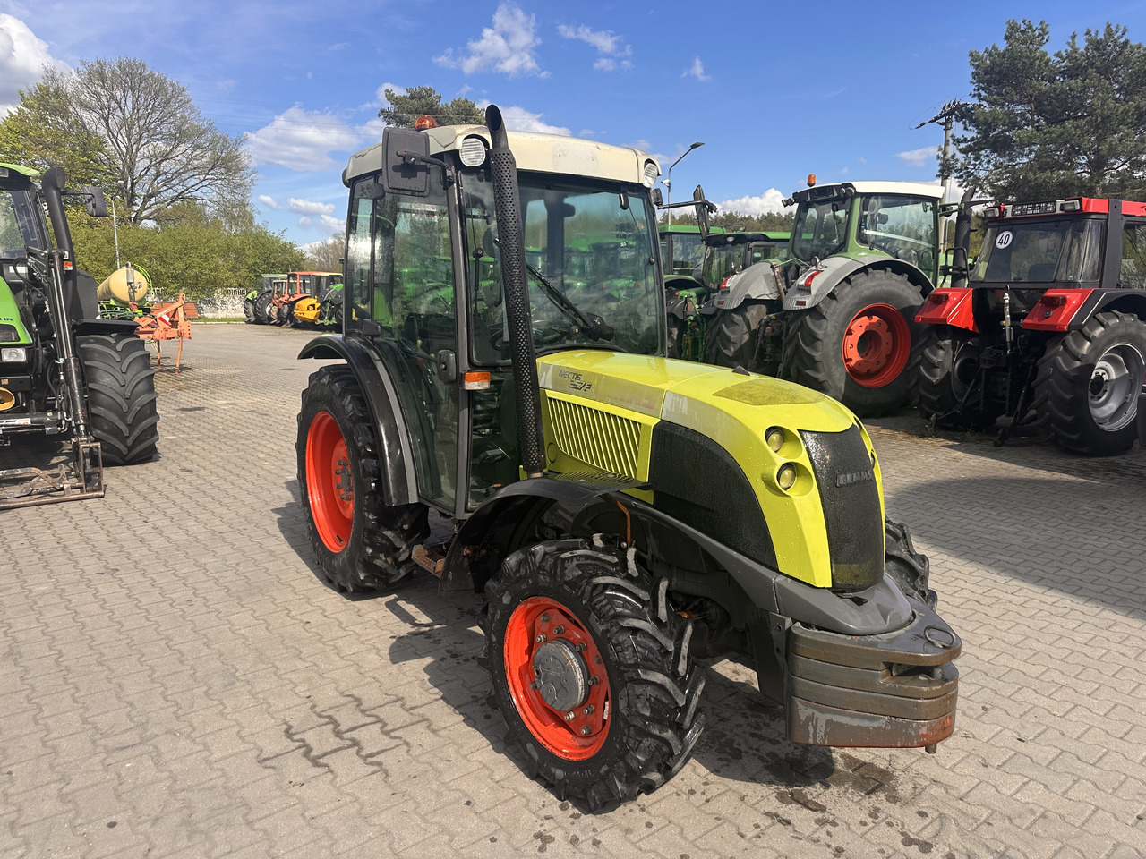 CLAAS NECTIS 257F - Trator: foto 5 CLAAS NECTIS 257F - Trator: foto 5