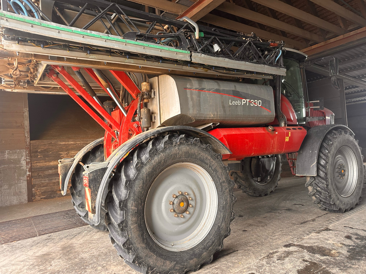 Horsch Leeb PT 330 ( 350 ) LEEB PT 330 - Pulverizador automotor: foto 5 Horsch Leeb PT 330 ( 350 ) LEEB PT 330 - Pulverizador automotor: foto 5