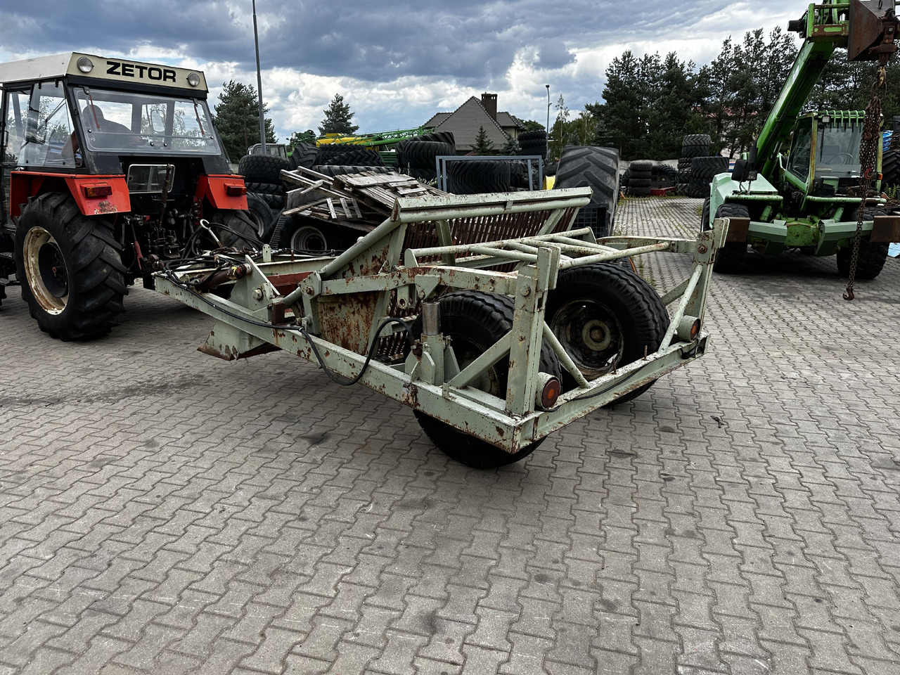 Zbieracz kamieni Fortschritt Steinsammler Steinsammelwagen - Maquina para lavrar a terra: foto 5 Zbieracz kamieni Fortschritt Steinsammler Steinsammelwagen - Maquina para lavrar a terra: foto 5