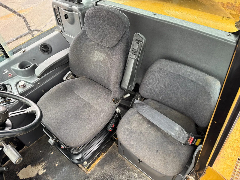 Caminhão articulado Caterpillar 725 - CE + AIRCO + RETARDER - TYRES: 23.5R25: foto 15