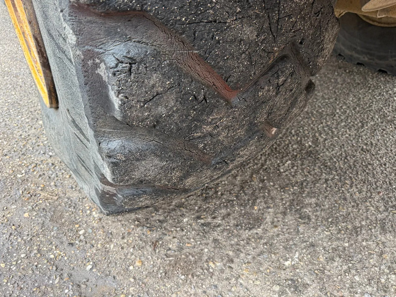 Caminhão articulado Caterpillar 725 - CE + AIRCO + RETARDER - TYRES: 23.5R25: foto 14