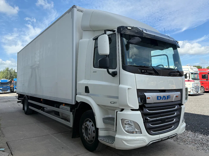DAF CF 320 4X2 - EURO 6 - 19 TON + DHOLLANDIA - Camião furgão: foto 3 DAF CF 320 4X2 - EURO 6 - 19 TON + DHOLLANDIA - Camião furgão: foto 3