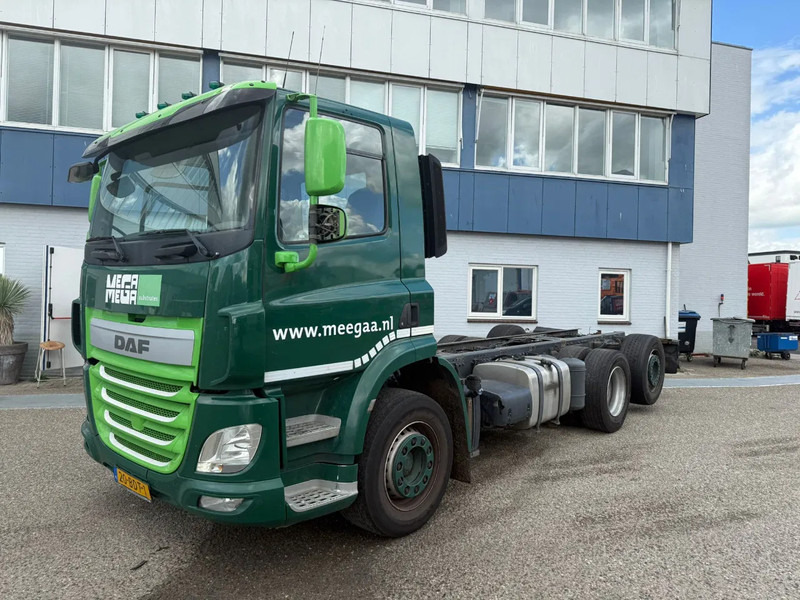 DAF CF 400 6X2 EURO 6 - ONLY 689.209 KM + STEERING AXLE - Camião chassi: foto 1 DAF CF 400 6X2 EURO 6 - ONLY 689.209 KM + STEERING AXLE - Camião chassi: foto 1