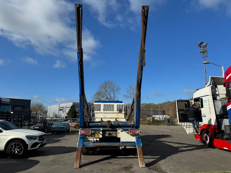 DAF CF 400 6X2 - EURO 6 + VDL P-18 + REMOTE + LIFT AXLE - Camião multibenne: foto 4 DAF CF 400 6X2 - EURO 6 + VDL P-18 + REMOTE + LIFT AXLE - Camião multibenne: foto 4
