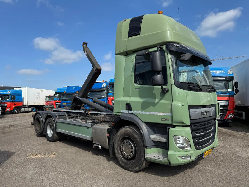DAF CF 450 6X2 EURO 6 VDL 21T HOOK LIFTING AXLE - Camião polibenne: foto 5 DAF CF 450 6X2 EURO 6 VDL 21T HOOK LIFTING AXLE - Camião polibenne: foto 5