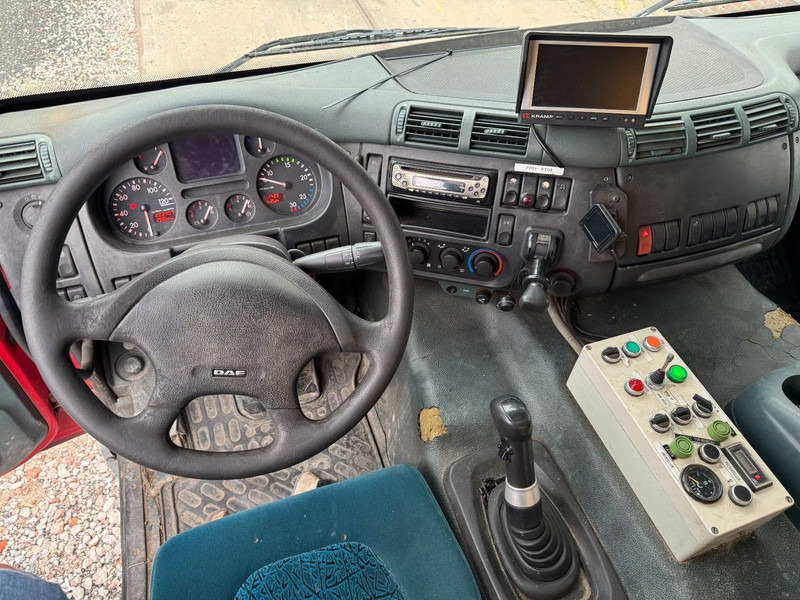 Caminhão limpa fossa DAF CF 75.250 6X2 EURO 3 VACUUM CLEANER: foto 11