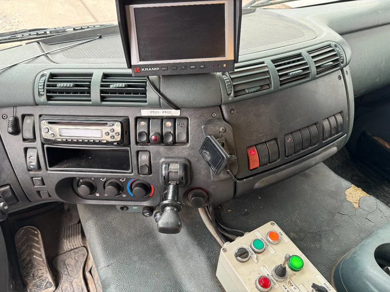 Caminhão limpa fossa DAF CF 75.250 6X2 EURO 3 VACUUM CLEANER: foto 13