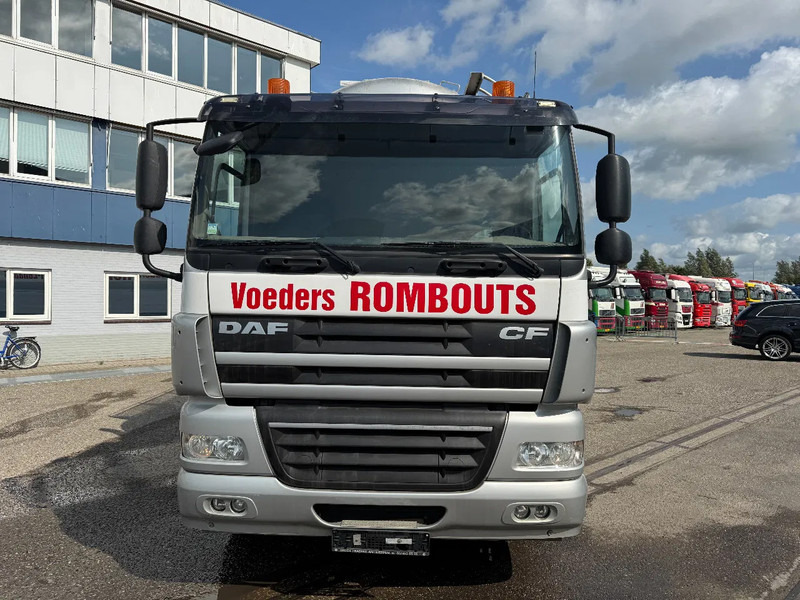 DAF CF 85.360 8X2 EURO 5 + TANK 32.700 LITER - LAMBRECHT - Caminhão tanque: foto 2 DAF CF 85.360 8X2 EURO 5 + TANK 32.700 LITER - LAMBRECHT - Caminhão tanque: foto 2