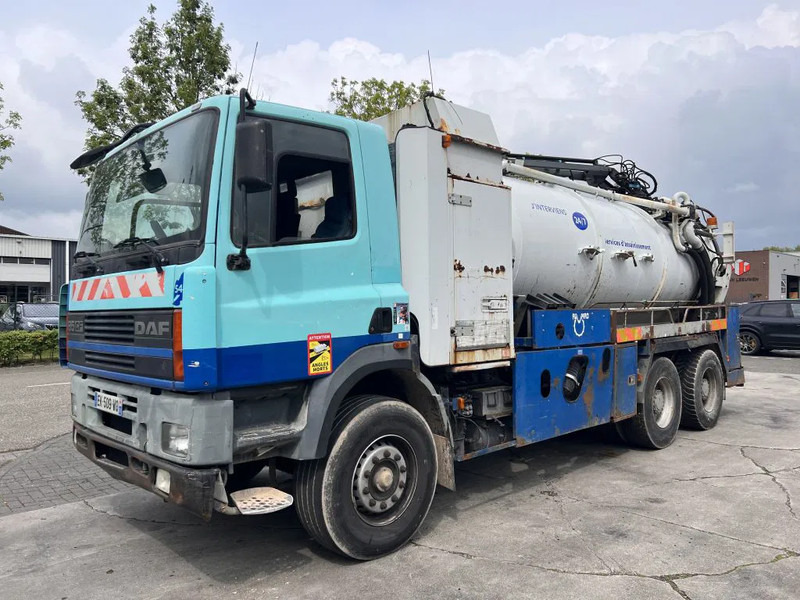 DAF CF 85.380 6X4 VACUUM CLEANER - FULL STEEL - Caminhão limpa fossa: foto 1 DAF CF 85.380 6X4 VACUUM CLEANER - FULL STEEL - Caminhão limpa fossa: foto 1