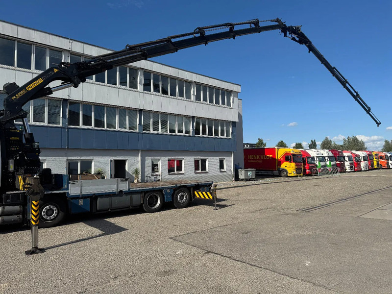 DAF CF 85.410 8X2 EURO 5 PALFINGER PK60002 + FLY JIB + REMOTE + TWISTLOCKS - Camião de caixa aberta/ Plataforma, Camião grua: foto 3 DAF CF 85.410 8X2 EURO 5 PALFINGER PK60002 + FLY JIB + REMOTE + TWISTLOCKS - Camião de caixa aberta/ Plataforma, Camião grua: foto 3