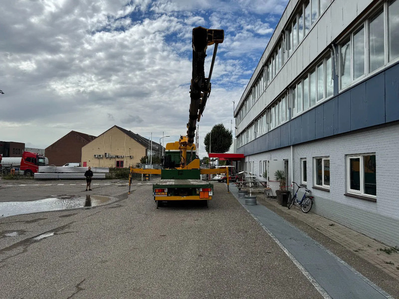 DAF CF 85.410 8X2 HIAB 422EP5 + REMOTE CONTROL - Camião grua: foto 4 DAF CF 85.410 8X2 HIAB 422EP5 + REMOTE CONTROL - Camião grua: foto 4