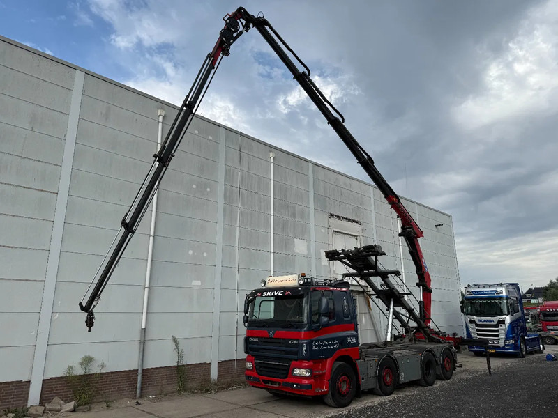 DAF CF 85.460 8X2 + YEAR 2016 HMF CRANE 2620-K4 + FLYJIB + WINCH + REMOTE - Camião com sistema de cabo, Camião grua: foto 1 DAF CF 85.460 8X2 + YEAR 2016 HMF CRANE 2620-K4 + FLYJIB + WINCH + REMOTE - Camião com sistema de cabo, Camião grua: foto 1