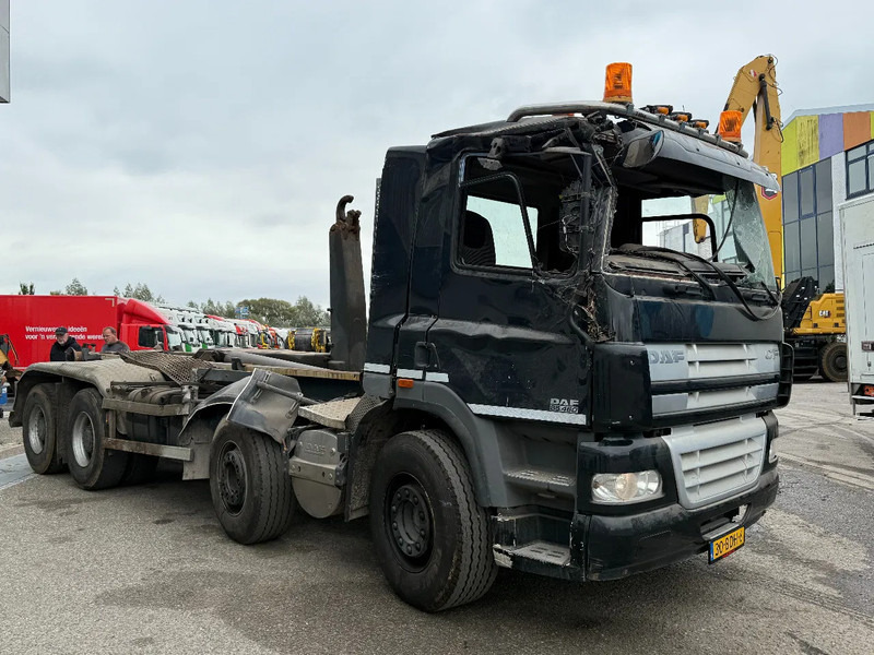DAF CF 85.460 8X4 EURO 5 - FULL STEEL SUSP. - MANUAL GEAR - BIG AXLES + VDL HOOKLIFT - Camião polibenne: foto 3 DAF CF 85.460 8X4 EURO 5 - FULL STEEL SUSP. - MANUAL GEAR - BIG AXLES + VDL HOOKLIFT - Camião polibenne: foto 3