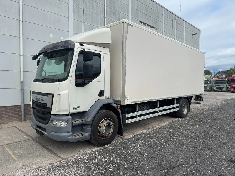 DAF LF 320 4X2 EURO 6 DHOLLANDIA LIFT BOX - Camião furgão: foto 1 DAF LF 320 4X2 EURO 6 DHOLLANDIA LIFT BOX - Camião furgão: foto 1