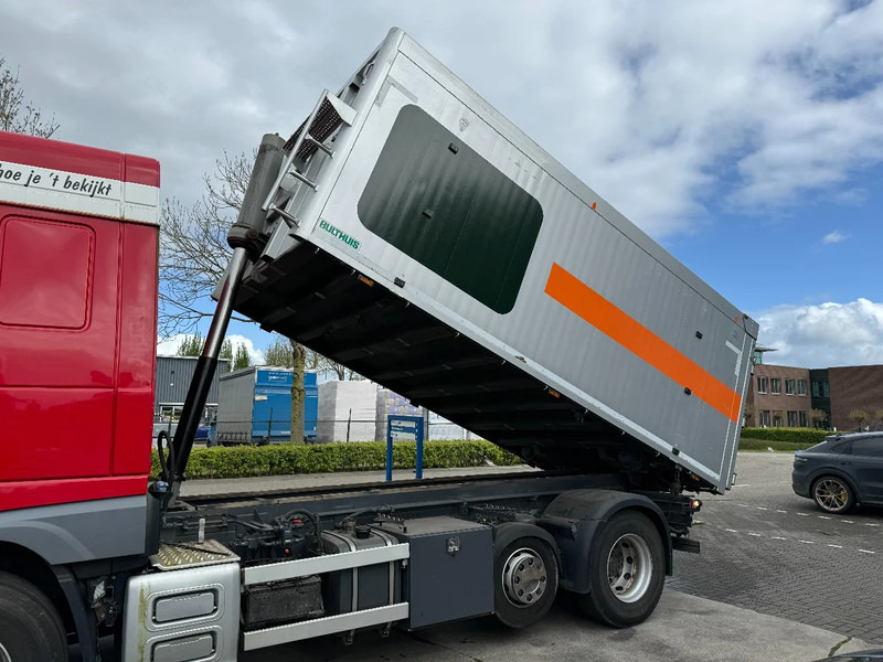 DAF XF 460 6X2 EURO 6 + BULTHUIS TIPPER - Camião basculante: foto 5 DAF XF 460 6X2 EURO 6 + BULTHUIS TIPPER - Camião basculante: foto 5