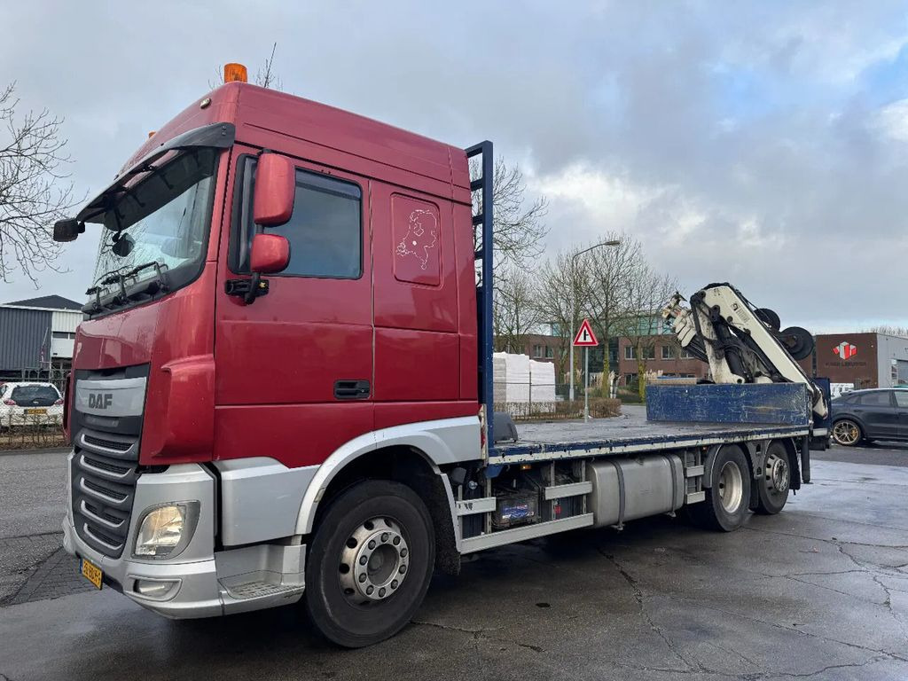 DAF XF 510 6X2 EURO 6 + HIAB 166 HI PRO + REMOTE CON - Camião de caixa aberta/ Plataforma, Camião grua: foto 1 DAF XF 510 6X2 EURO 6 + HIAB 166 HI PRO + REMOTE CON - Camião de caixa aberta/ Plataforma, Camião grua: foto 1