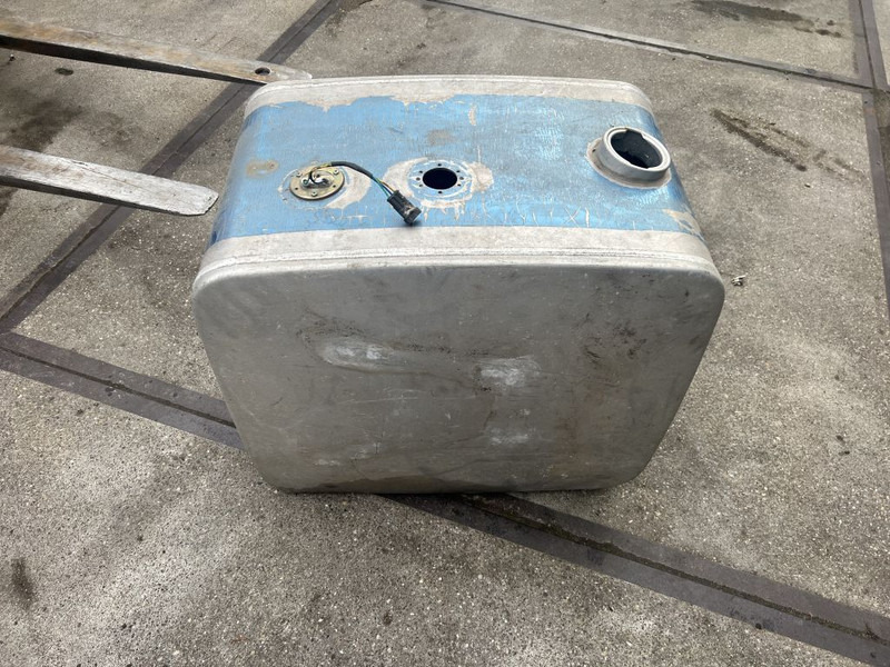 Diversen Hydrauliek tank l 70 b 45 h 62 - Hidráulica por Camião: foto 4 Diversen Hydrauliek tank l 70 b 45 h 62 - Hidráulica por Camião: foto 4