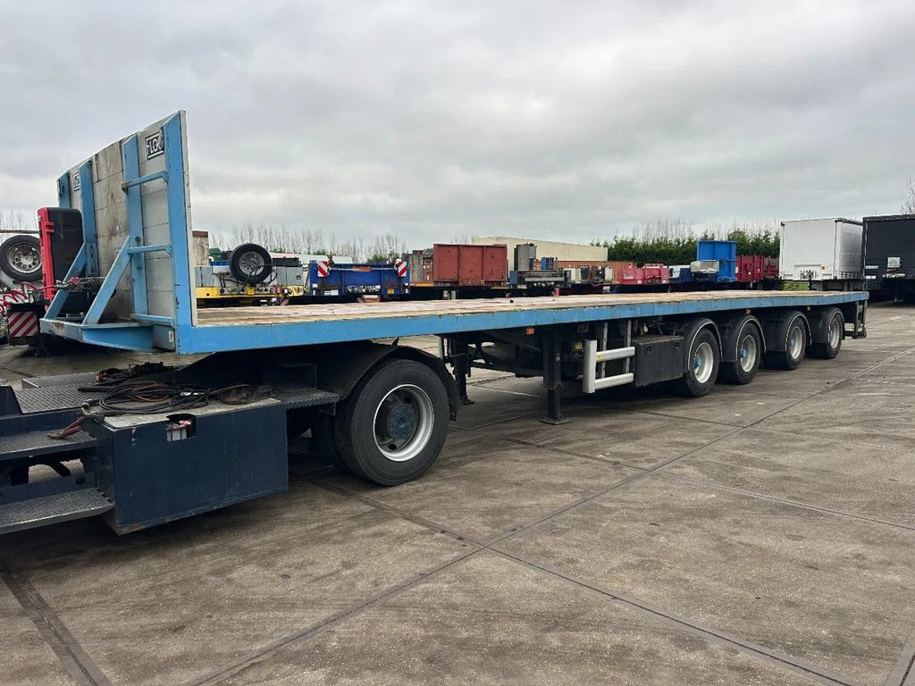 Floor 2 AXLE STEERING an 2 LIFT AXLE - Semi-reboque plataforma/ Caixa aberta: foto 1 Floor 2 AXLE STEERING an 2 LIFT AXLE - Semi-reboque plataforma/ Caixa aberta: foto 1