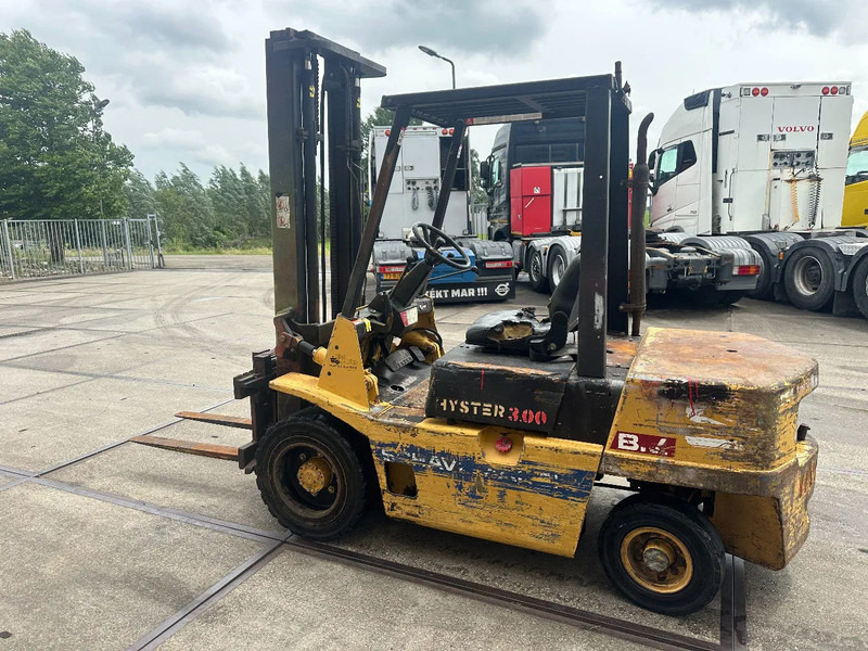 Hyster H3.00XL - 3 TONS - Empilhadeira a diesel: foto 2 Hyster H3.00XL - 3 TONS - Empilhadeira a diesel: foto 2