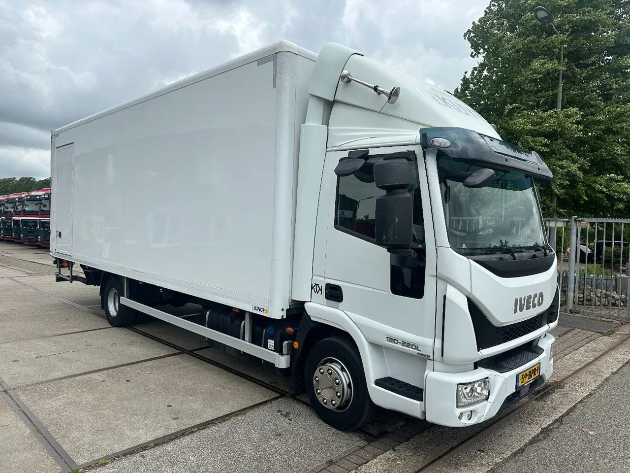 Iveco ML 120 -220 L, DHOLLANDIA LIFT, BOX 730X250X240 - Camião furgão: foto 3 Iveco ML 120 -220 L, DHOLLANDIA LIFT, BOX 730X250X240 - Camião furgão: foto 3