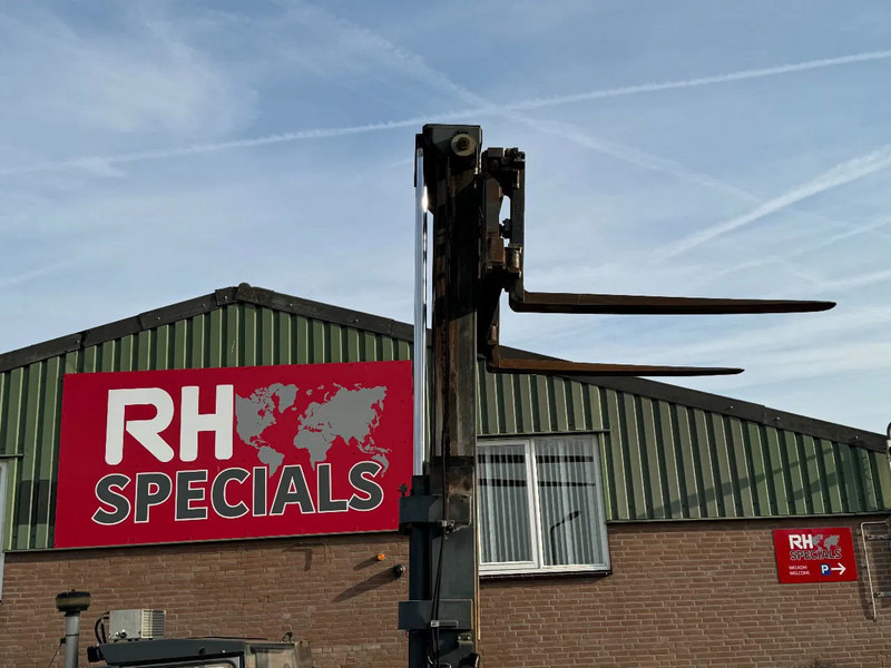 Kalmar M334 DCD 160-12 M334 DCD 160-12 - Empilhadeira a diesel: foto 3 Kalmar M334 DCD 160-12 M334 DCD 160-12 - Empilhadeira a diesel: foto 3