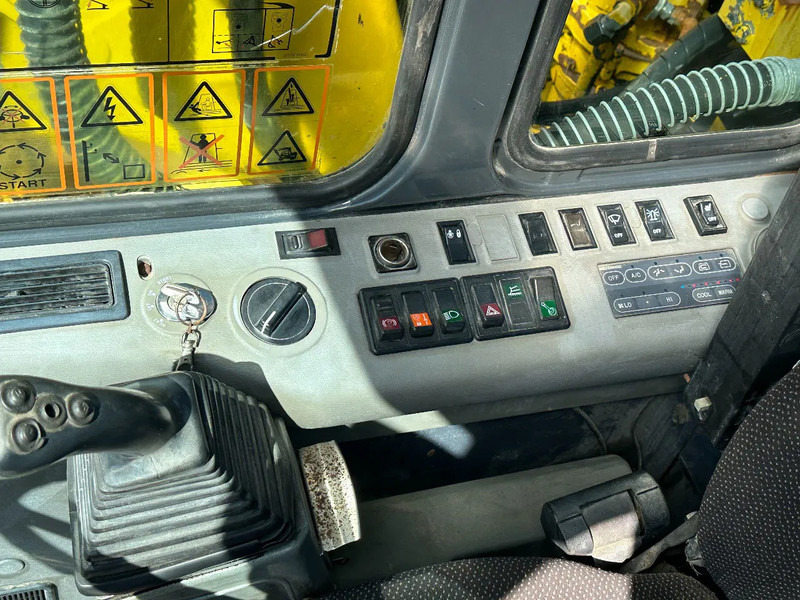 Escavadeira de rodas Komatsu PW150ES-6K CE: foto 13
