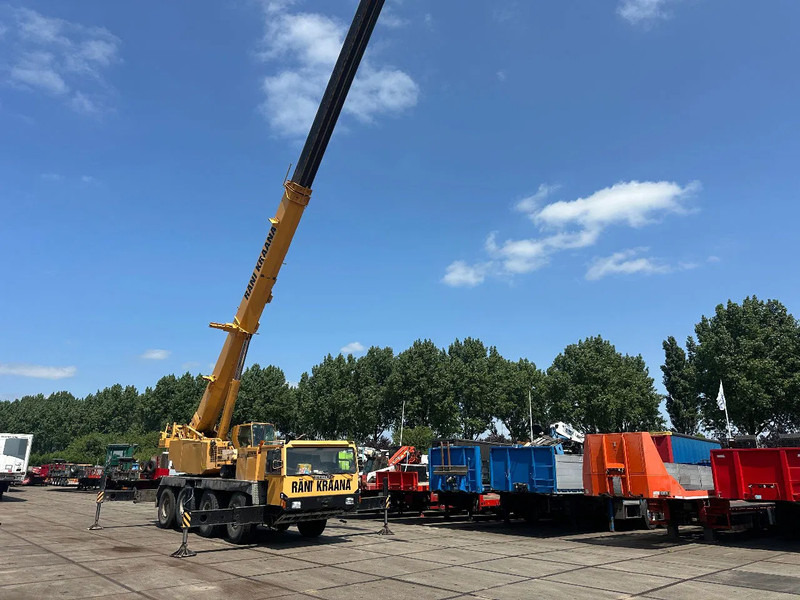 Liebherr LTM 1070 8X8 - Grua todo o terreno: foto 1 Liebherr LTM 1070 8X8 - Grua todo o terreno: foto 1