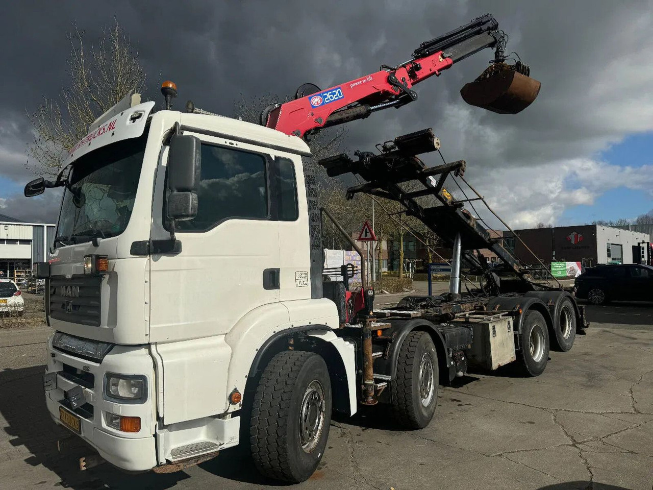 MAN TGA 35.440 8X2 - EURO 4 + HMF 2620K-RC 2018! + R - Camião grua: foto 3 MAN TGA 35.440 8X2 - EURO 4 + HMF 2620K-RC 2018! + R - Camião grua: foto 3