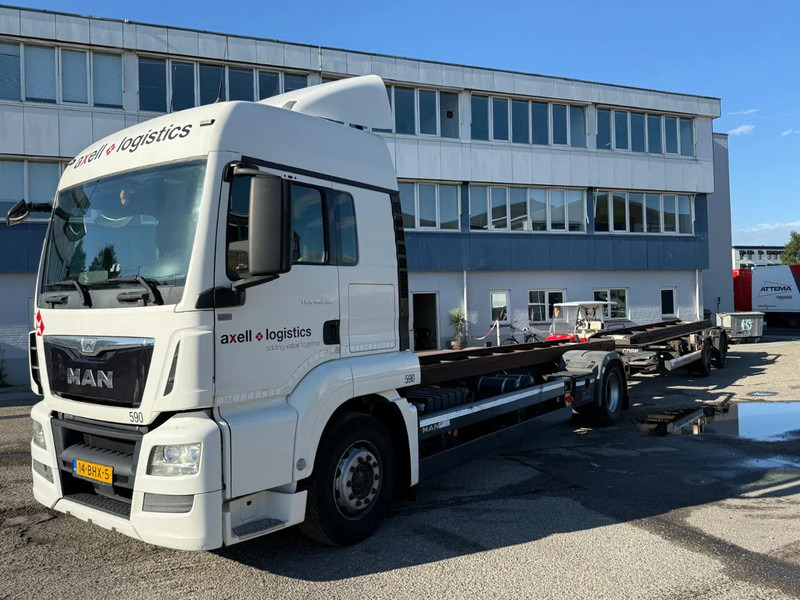 MAN TGS 18.420 EURO 6 + KRONE 2 AXLE + 2x DHOLLANDIA LIFT - Camião transportador de contêineres/ Caixa móvel: foto 1 MAN TGS 18.420 EURO 6 + KRONE 2 AXLE + 2x DHOLLANDIA LIFT - Camião transportador de contêineres/ Caixa móvel: foto 1