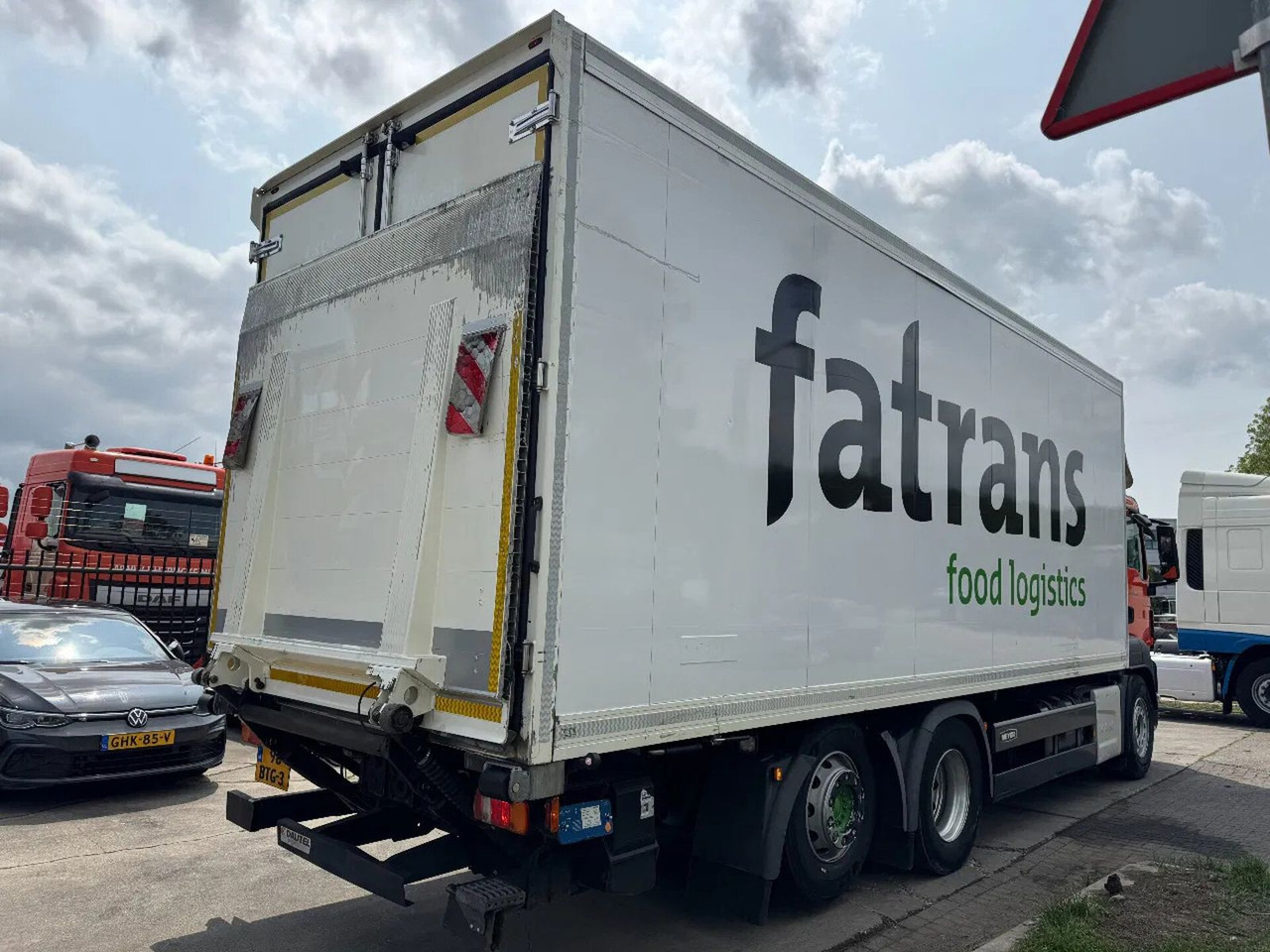 MAN TGS 26.440 6X2 - EURO 6 + THERMKING T-800R + DAU - Camião frigorífico: foto 4 MAN TGS 26.440 6X2 - EURO 6 + THERMKING T-800R + DAU - Camião frigorífico: foto 4
