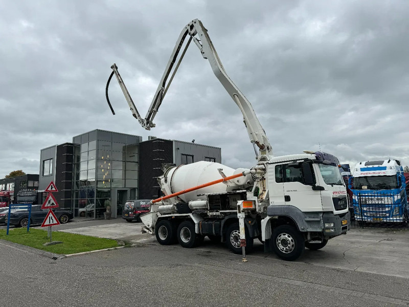 MAN TGS 35.400 8X4 PUTZMEISTER PUMP 21-3 + LIEBHERR MIXER - Autobomba de betão: foto 5 MAN TGS 35.400 8X4 PUTZMEISTER PUMP 21-3 + LIEBHERR MIXER - Autobomba de betão: foto 5
