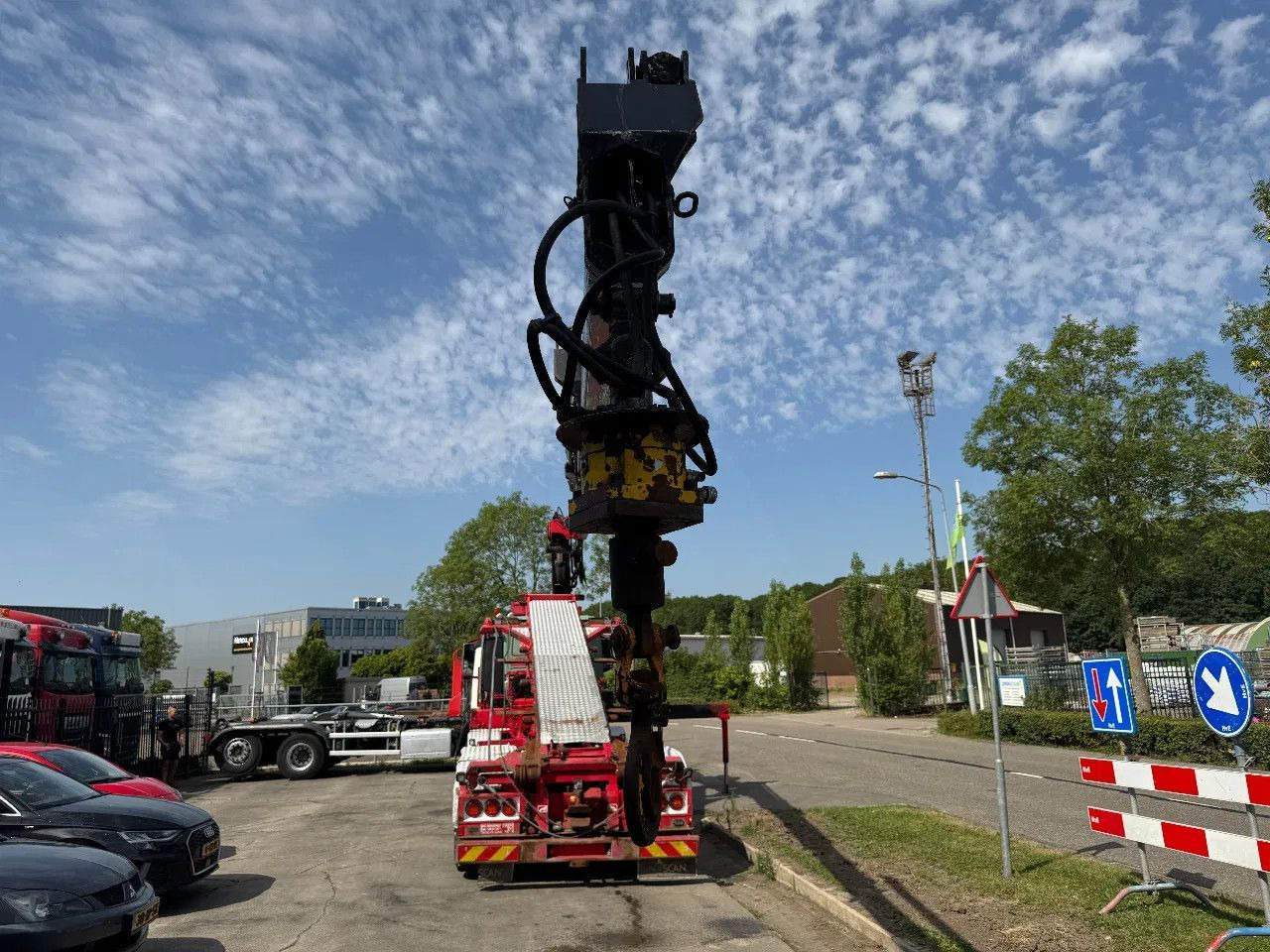 MAN TGS 35.480 8X4 HMF 2420 K5 + HMF ABLE + REMOTE C - Camião polibenne, Camião grua: foto 5 MAN TGS 35.480 8X4 HMF 2420 K5 + HMF ABLE + REMOTE C - Camião polibenne, Camião grua: foto 5