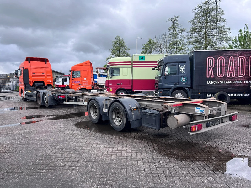 MAN TGX 26.440 XLX 6X2 + HANGER EURO 5 - BDF CHASSIS + RETARDER - Camião transportador de contêineres/ Caixa móvel: foto 3 MAN TGX 26.440 XLX 6X2 + HANGER EURO 5 - BDF CHASSIS + RETARDER - Camião transportador de contêineres/ Caixa móvel: foto 3