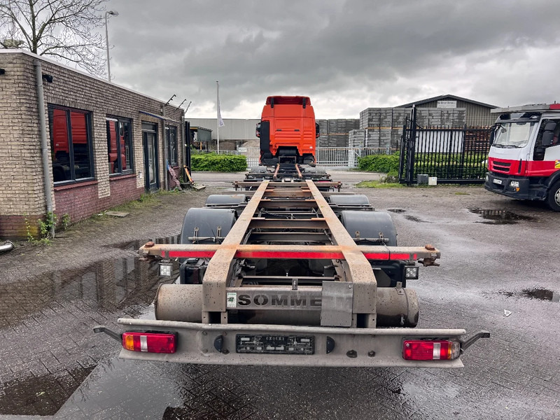 MAN TGX 26.440 XLX 6X2 + HANGER EURO 5 - BDF CHASSIS + RETARDER - Camião transportador de contêineres/ Caixa móvel: foto 4 MAN TGX 26.440 XLX 6X2 + HANGER EURO 5 - BDF CHASSIS + RETARDER - Camião transportador de contêineres/ Caixa móvel: foto 4