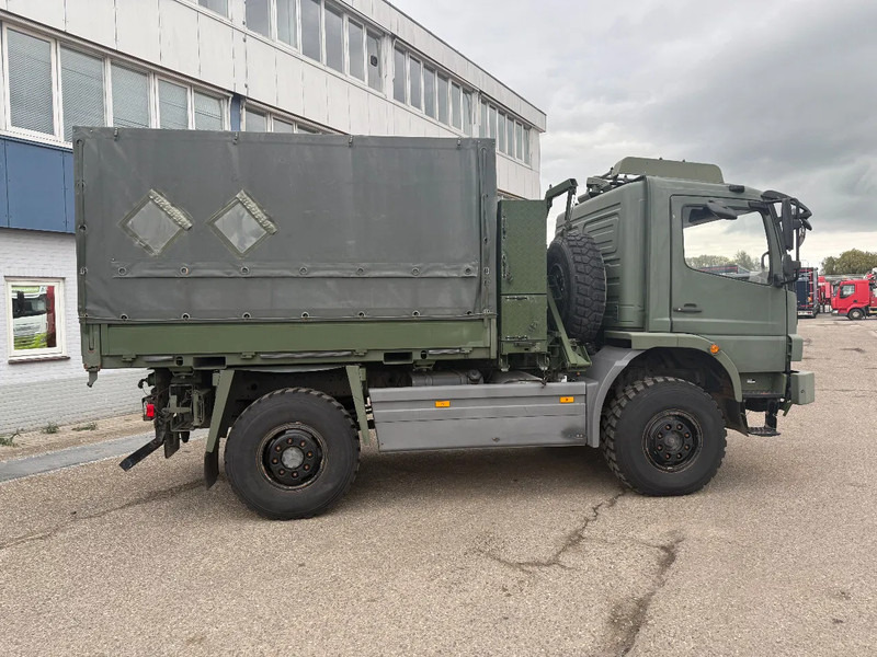 Mercedes-Benz ATEGO 1018 A 4X4 ONLY 63965 KM - Camião de lona: foto 5 Mercedes-Benz ATEGO 1018 A 4X4 ONLY 63965 KM - Camião de lona: foto 5