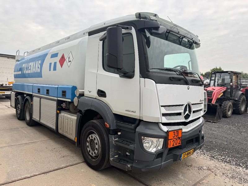 Mercedes-Benz Antos 2836 EURO 6 24.000 LITER TANK 4 COMP. TÜV 06-2026 - Caminhão tanque: foto 3 Mercedes-Benz Antos 2836 EURO 6 24.000 LITER TANK 4 COMP. TÜV 06-2026 - Caminhão tanque: foto 3