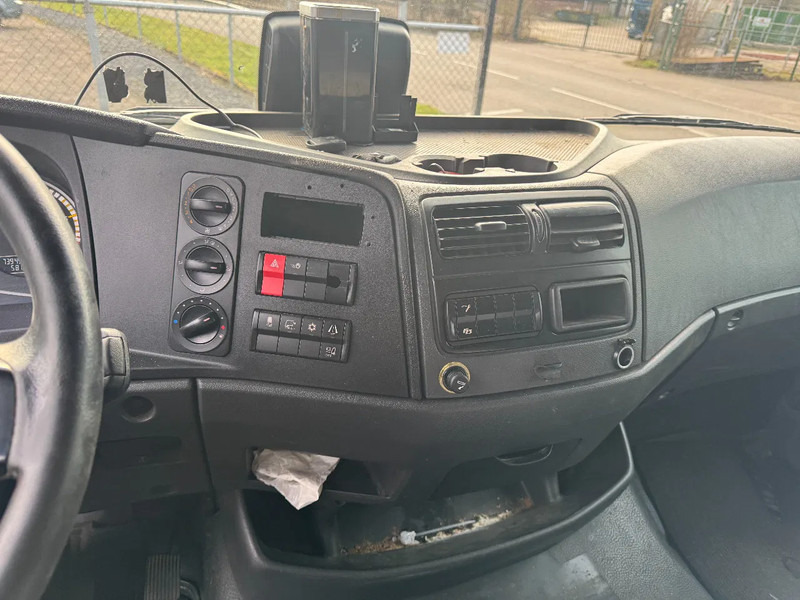 Camião furgão Mercedes-Benz Atego 1016 4X2 - EURO 6 + DHOLLANDIA LIFT: foto 16