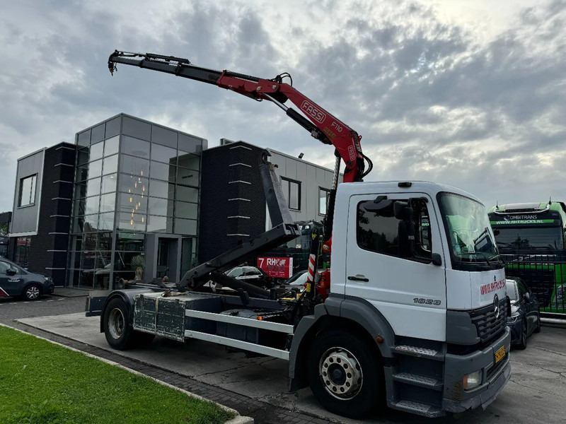 Mercedes-Benz Atego 1923 + 2011 FASSI F110 + 2011 VDS HOOKLIFT - Camião grua: foto 1 Mercedes-Benz Atego 1923 + 2011 FASSI F110 + 2011 VDS HOOKLIFT - Camião grua: foto 1