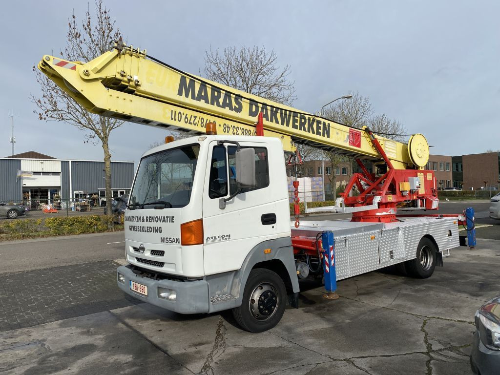 Nissan ATLEON 140 + KLAAS ALU-KRAN 28 METER MET REMOTE - Camião grua: foto 5 Nissan ATLEON 140 + KLAAS ALU-KRAN 28 METER MET REMOTE - Camião grua: foto 5