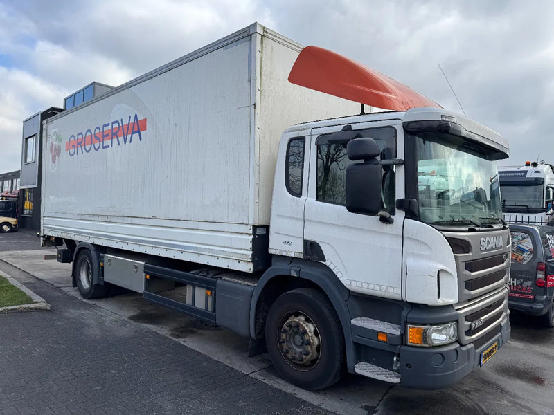 Scania P230 4X2 - EURO 5 + DHOLLANDIA LIFT - Camião furgão: foto 3 Scania P230 4X2 - EURO 5 + DHOLLANDIA LIFT - Camião furgão: foto 3