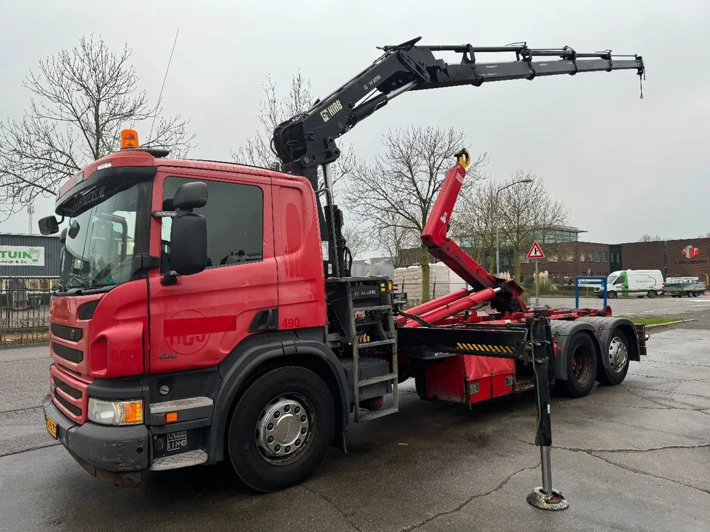 Scania P320 6X2 HIAB 144 CRANE + HIAB HOOK 20T + REMOTE - Camião polibenne, Camião grua: foto 2 Scania P320 6X2 HIAB 144 CRANE + HIAB HOOK 20T + REMOTE - Camião polibenne, Camião grua: foto 2