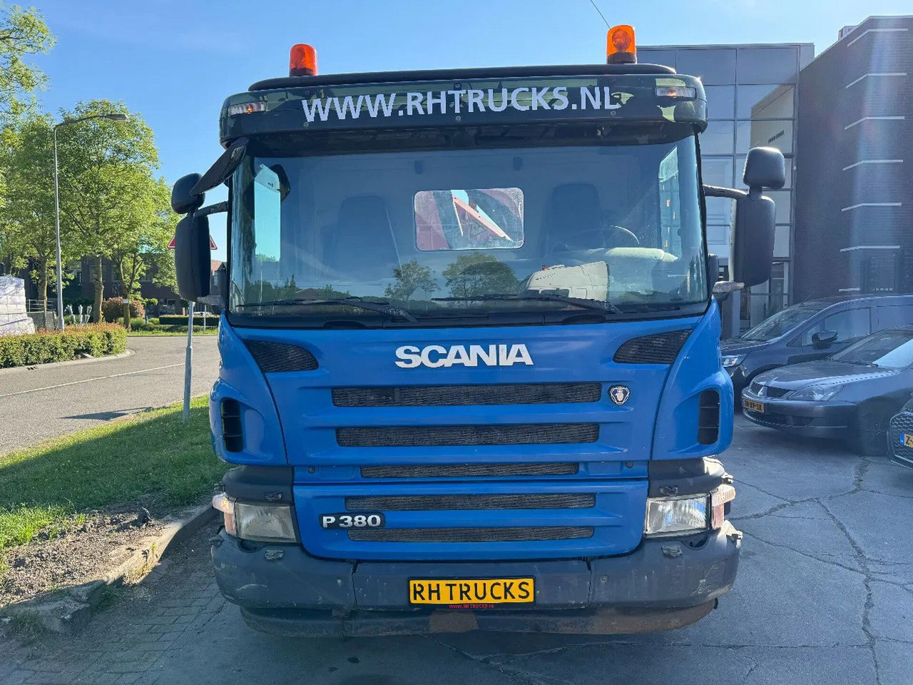 Scania P380 8X4 PALFINGER HOOK + PALFINGER PK16502 + RE - Camião polibenne, Camião grua: foto 5 Scania P380 8X4 PALFINGER HOOK + PALFINGER PK16502 + RE - Camião polibenne, Camião grua: foto 5