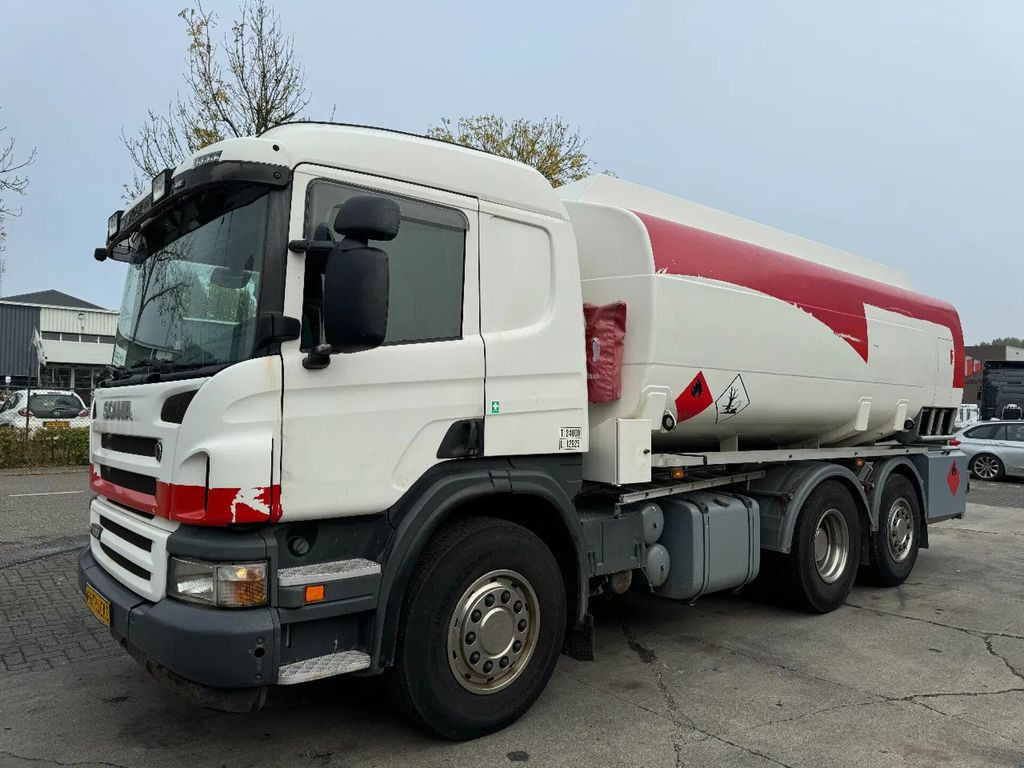 Scania P400 6X2 - EURO 5 + 3 CAMBER + LIFTING AXLE - Caminhão tanque: foto 1 Scania P400 6X2 - EURO 5 + 3 CAMBER + LIFTING AXLE - Caminhão tanque: foto 1