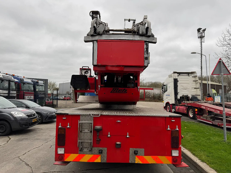 Scania P82 4X2 - FIRE TRUCK - 30M LIFT - Carro de bombeiro: foto 5 Scania P82 4X2 - FIRE TRUCK - 30M LIFT - Carro de bombeiro: foto 5