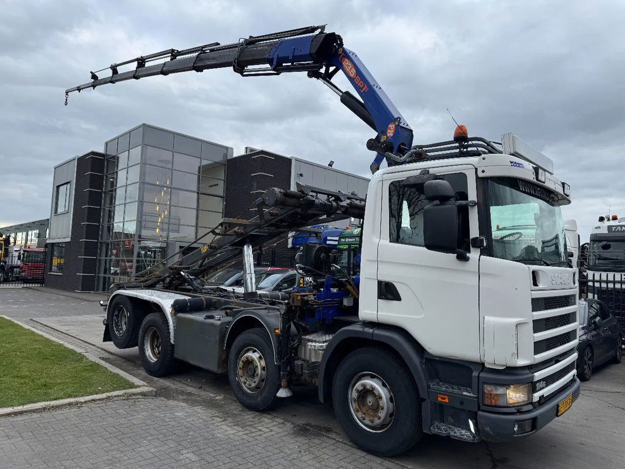 Scania R114-380 8X2 - EURO 3 + PM 23525SP LC 2013! + RE - Camião grua: foto 1 Scania R114-380 8X2 - EURO 3 + PM 23525SP LC 2013! + RE - Camião grua: foto 1