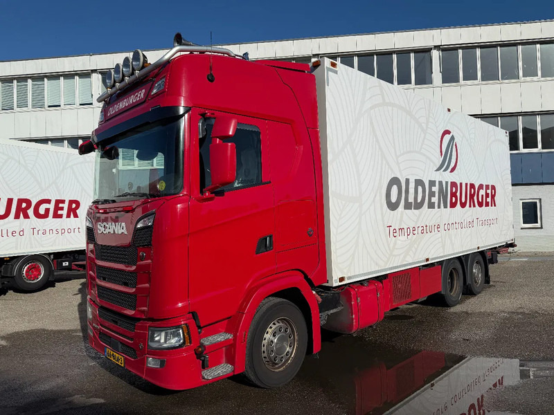 Scania S520 V8, 6X2, INTARDER, COMPLEET 2018 - Camião frigorífico: foto 1 Scania S520 V8, 6X2, INTARDER, COMPLEET 2018 - Camião frigorífico: foto 1